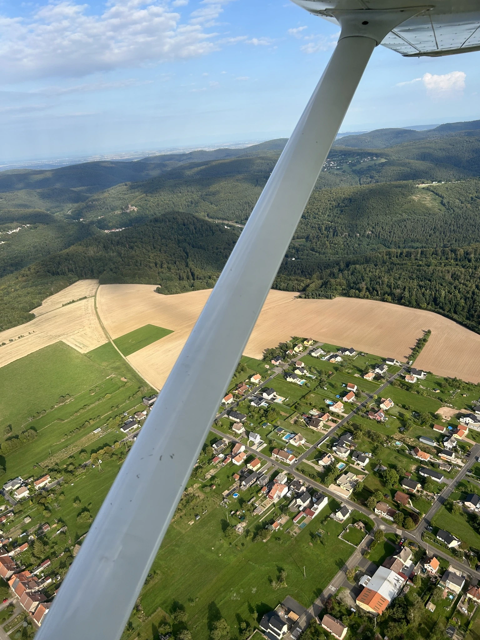 Vue aérienne et avion pour un vol de découverte autour de Sarrebourg